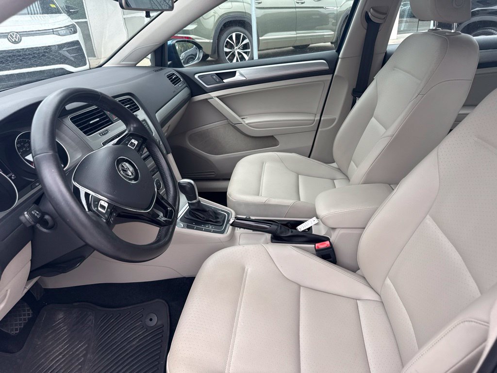 Used 2017 Volkswagen Golf Wolfsburg Edition FWD image 2
