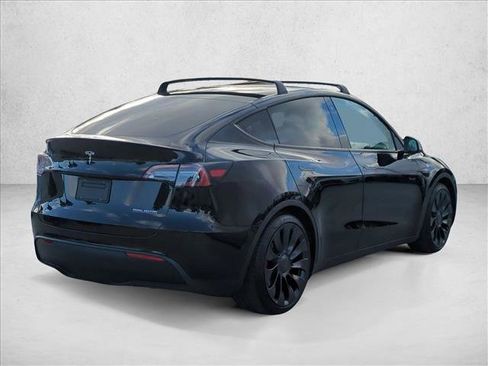 Used 2022 Tesla Model Y Performance image 5
