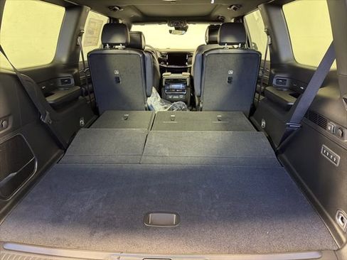 New 2026 Jeep Grand Wagoneer 4WD w/ Premium Group I image 12