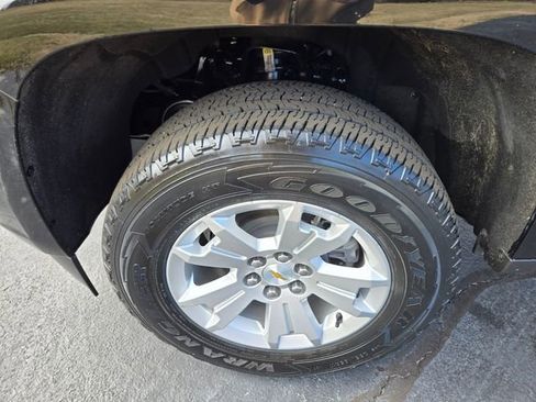 Used 2022 Chevrolet Colorado LT w/ Fleet Safety Package image 20