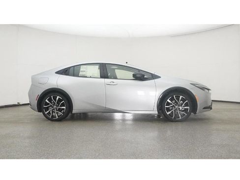 New 2026 Toyota Prius XSE image 27