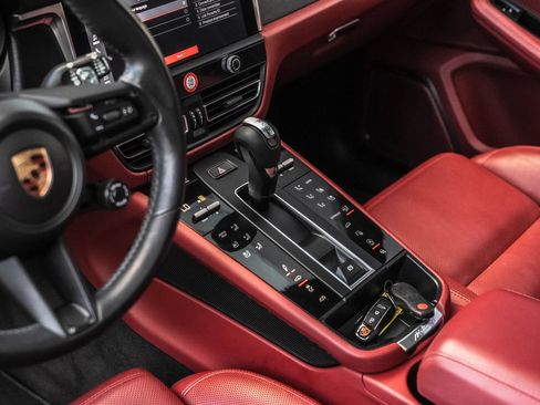 Used 2022 Porsche Macan GTS AWD/4WD image 27