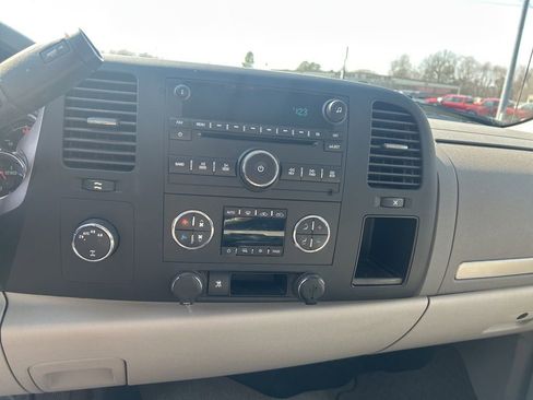 Used 2011 GMC Sierra 1500 SLE w/ Power Tech Package image 15