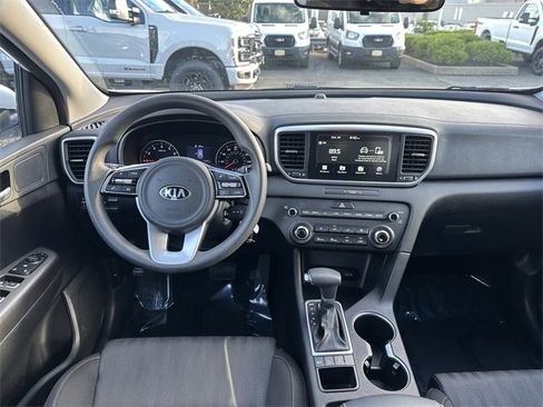 Used 2020 Kia Sportage LX image 13