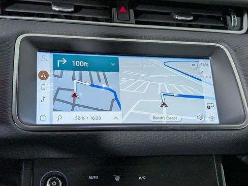 Used 2022 Land Rover Range Rover Evoque S image 22