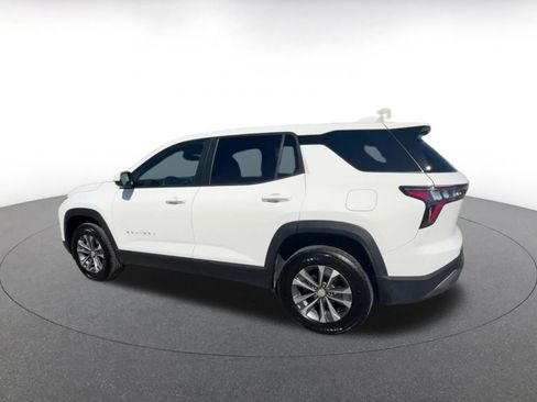 Used 2025 Chevrolet Equinox LT image 10