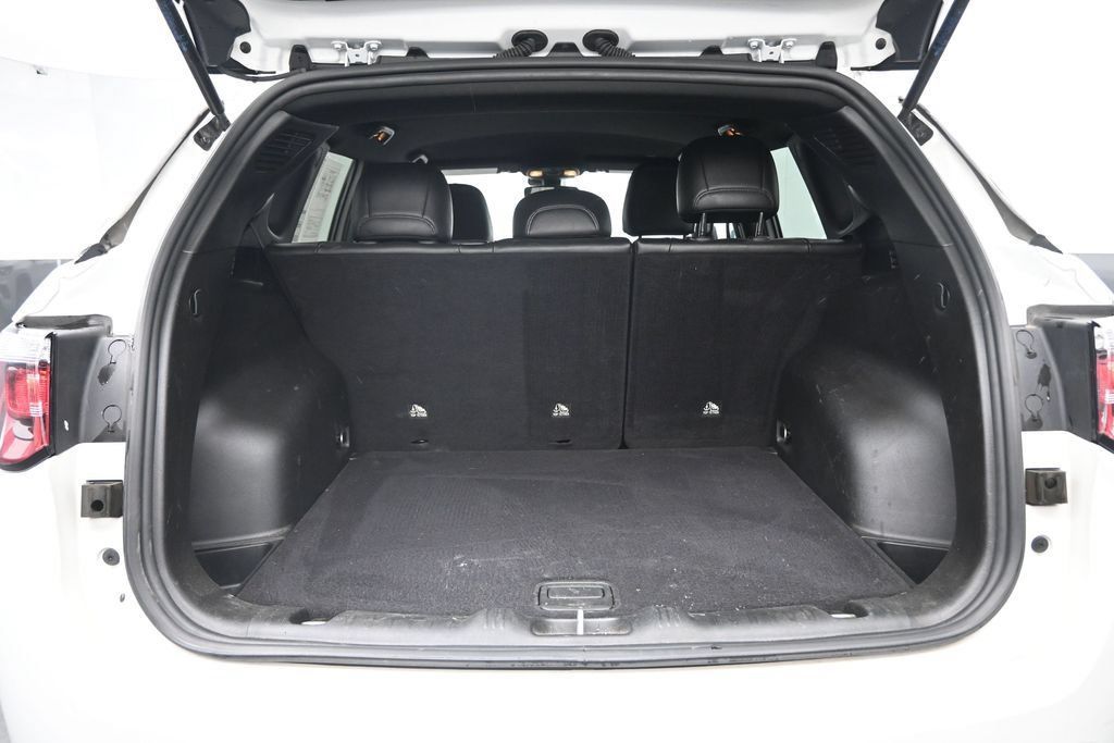 Used 2025 Jeep Compass Latitude AWD/4WD image 23