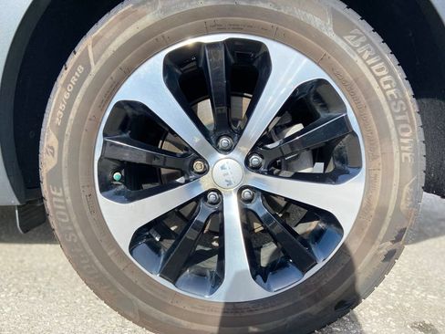 Used 2016 Kia Sorento EX AWD/4WD image 10