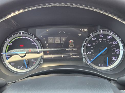 Used 2022 Toyota Highlander XLE FWD image 21