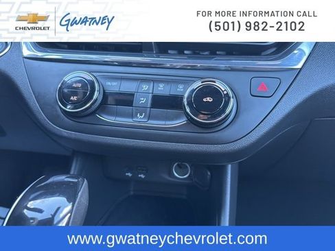 Used 2025 Buick Envista Preferred image 18