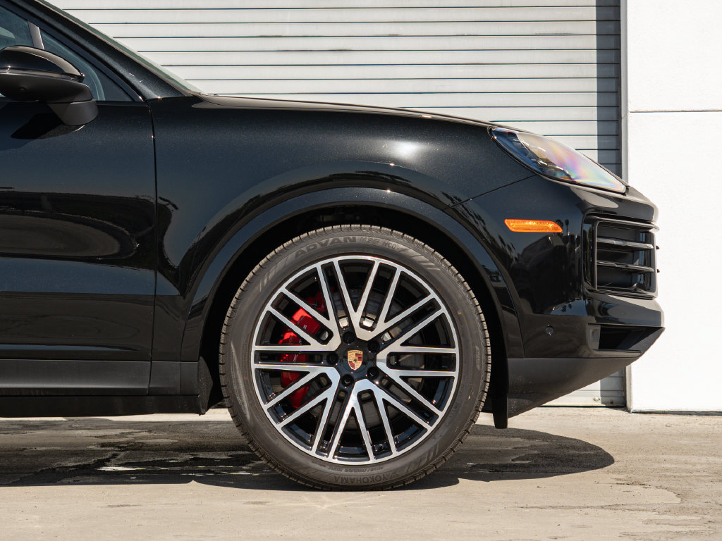 Certified 2026 Porsche Cayenne S AWD/4WD image 25
