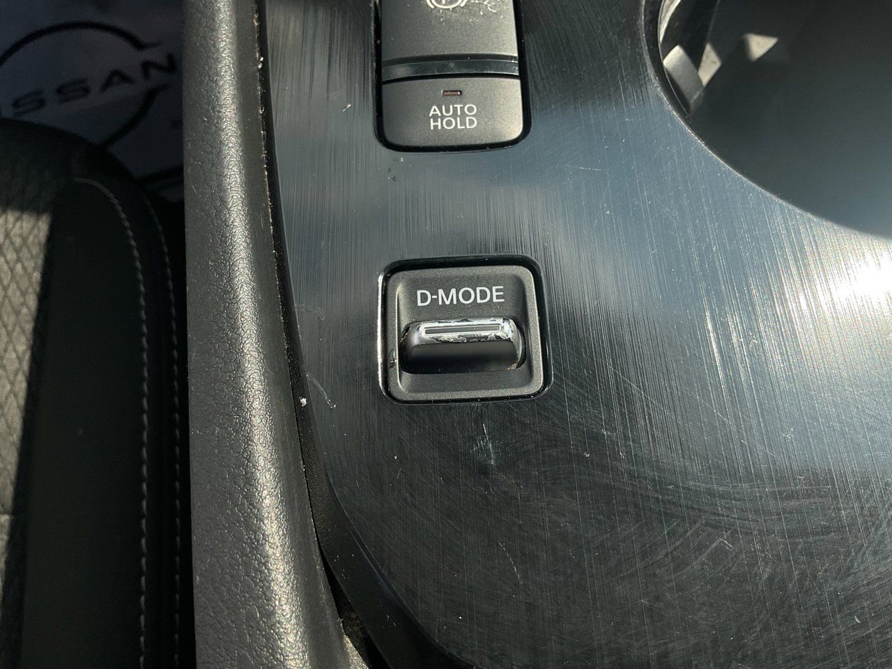 Used 2025 Nissan Rogue SV FWD image 22