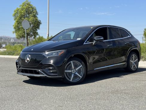 New 2026 Mercedes-Benz EQE 320 4MATIC SUV image 2