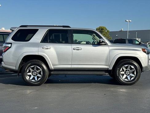 Certified 2024 Toyota 4Runner TRD Off-Road image 6