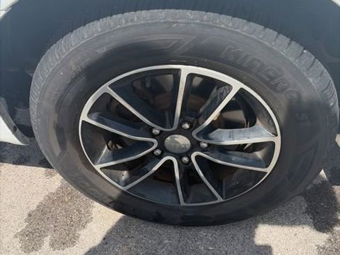 Used 2019 Dodge Grand Caravan GT FWD image 33