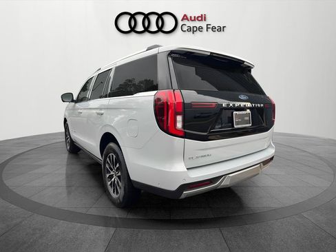 Used 2025 Ford Expedition Platinum AWD/4WD image 3
