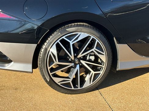 Used 2023 Hyundai Ioniq 6 SEL image 6