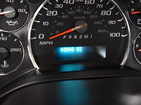 Used 2019 Chevrolet Express 3500 LT w/ LT Preferred Equipment Group image 11