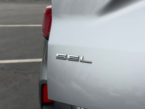 Used 2022 Ford Escape SEL image 32