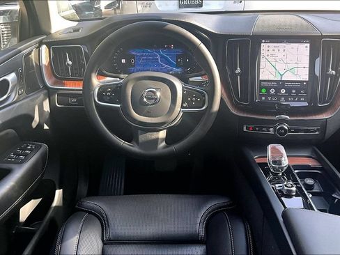 Certified 2024 Volvo XC60 B5 Ultimate w/ Protection Package Premier AWD/4WD image 5