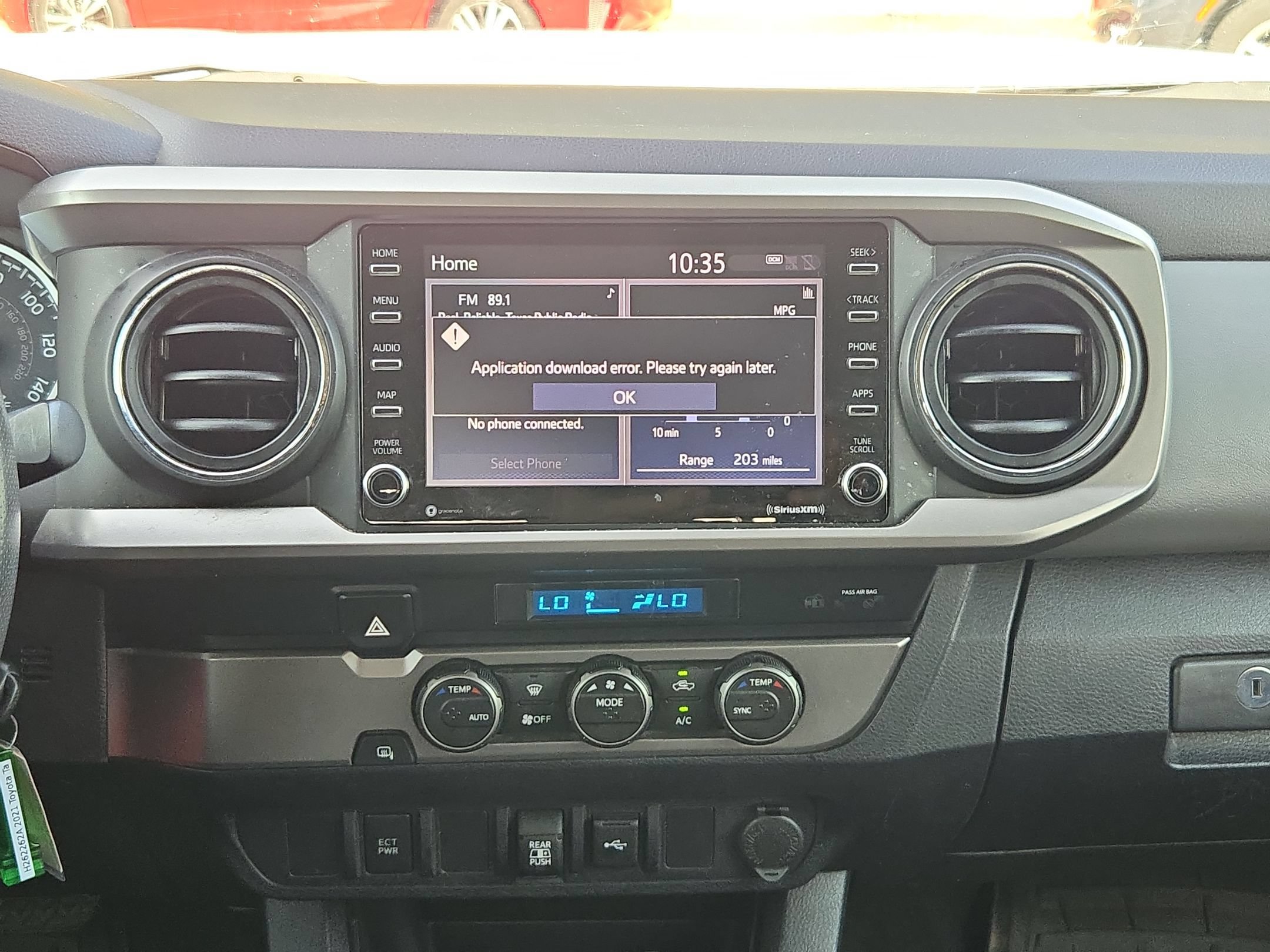 Used 2021 Toyota Tacoma SR5 RWD image 17