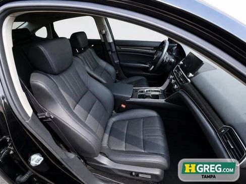 Used 2022 Honda Accord Touring image 10