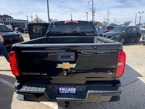Used 2020 Chevrolet Colorado LT image 2