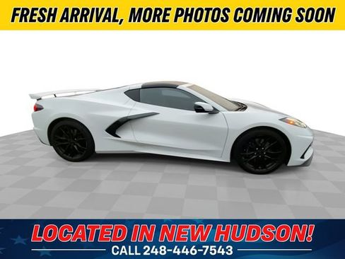 Used 2025 Chevrolet Corvette Stingray Preferred Cpe w/ Z51 Performance Package RWD image 3
