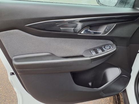 Used 2025 Chevrolet TrailBlazer LT image 19