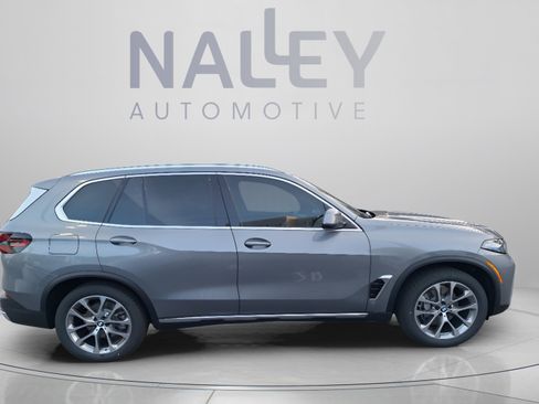 Used 2026 BMW X5 xDrive40i w/ Premium Package AWD/4WD image 3