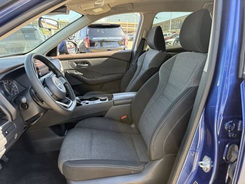 Used 2022 Nissan Rogue SV AWD/4WD image 25