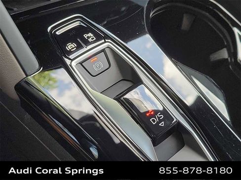 Certified 2025 Audi Q5 Prestige image 25