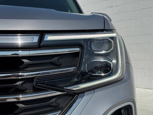 Used 2025 Volkswagen Atlas SE AWD/4WD image 10