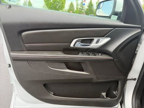 Used 2013 GMC Terrain SLE FWD image 15