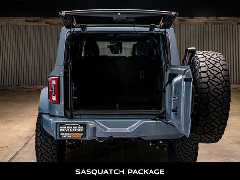 Used 2024 Ford Bronco Wildtrak image 9