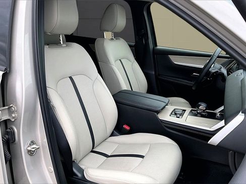 Certified 2025 MAZDA CX-90 3.3 Turbo w/ Preferred Package image 5