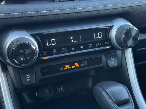 Used 2024 Toyota RAV4 XLE image 31