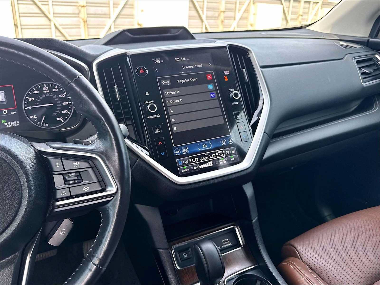 Used 2023 Subaru Ascent Touring AWD/4WD image 9