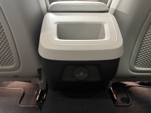 Used 2024 Volvo S60 B5 Plus image 18