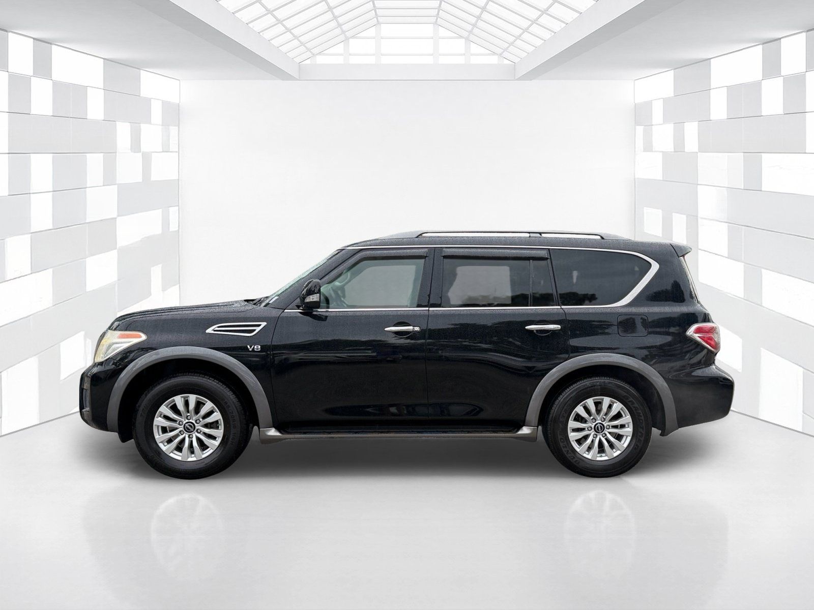 Used 2017 Nissan Armada SV w/ Driver Package RWD image 4