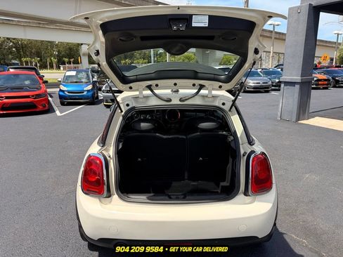Used 2018 MINI Cooper 2-Door Hardtop FWD image 26