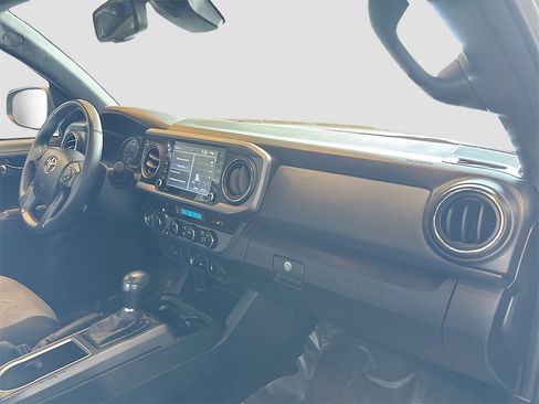 Used 2023 Toyota Tacoma TRD Off-Road image 26