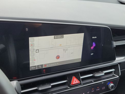 Certified 2025 Kia Niro EX FWD image 29