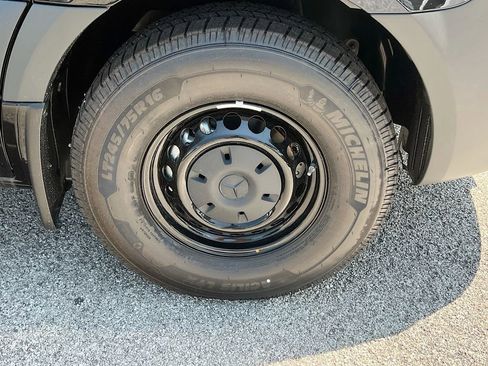 New 2025 Mercedes-Benz Sprinter 2500 image 33