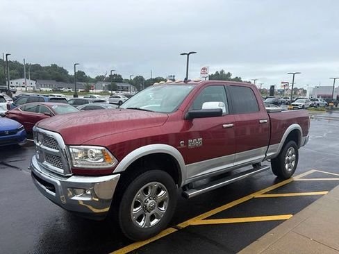 Used 2015 RAM 2500 Laramie AWD/4WD image 2