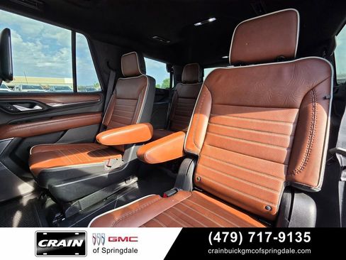 Used 2023 GMC Yukon Denali Ultimate AWD/4WD image 24