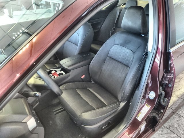 Used 2024 Nissan Altima 2.5 SV FWD image 11