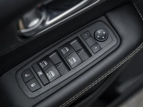 New 2026 Chrysler Voyager LX image 41