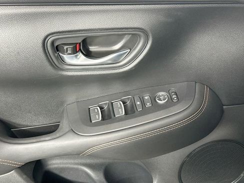 Used 2026 Honda HR-V Sport image 25