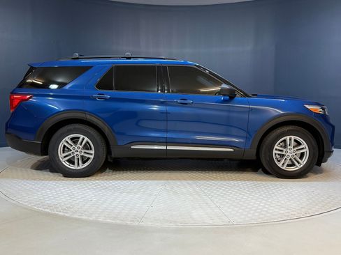 Used 2020 Ford Explorer XLT image 8